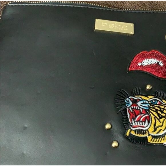 VINTAGE BEBE CLUTCH/COSMETIC BAG - Picture 2 of 8